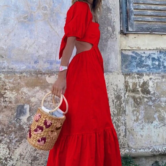 Red Casual Women's Solid Color Square Neck Short Sleeve Dress - Picture 2 of 4